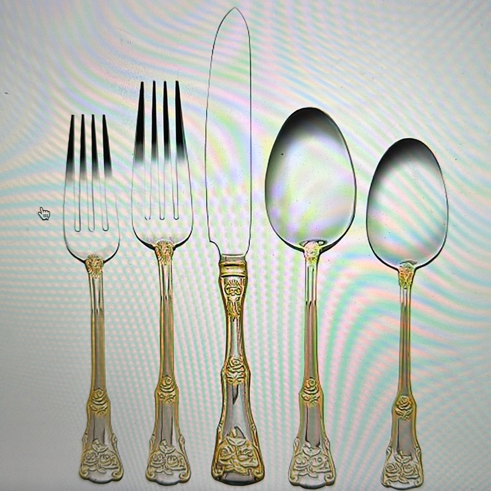 Royal Albert Old County Roses 40 Piece Set Flatware Set Like New